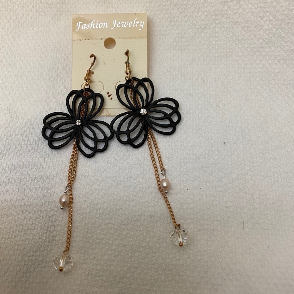 🔵4/$20 Fashion Pierced Wire Earring Black Gold NWT